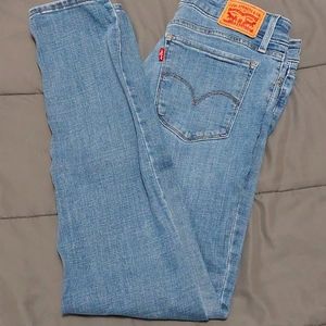 Women's Levi 711 Skinny Jeans